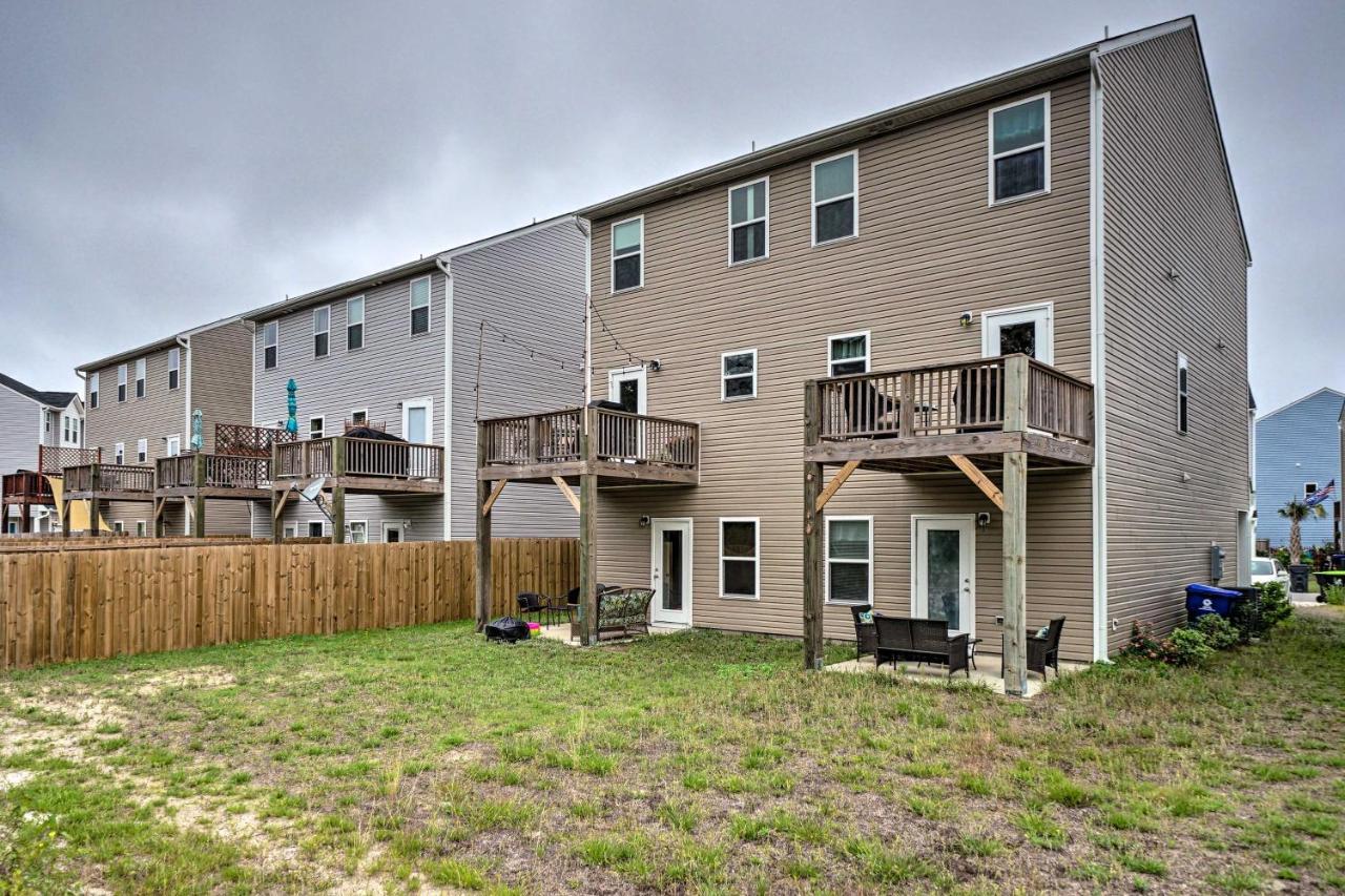 Modern Coastal Condo With Patio 1 Mi To Beaches! Carolina Beach Exterior photo